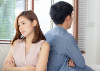 Cách làm bạn gái hết giận khi yêu xa hiệu quả nhất