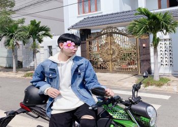 Đăng Long - Tìm bạn boy gay Quận 3 thích đi Moto