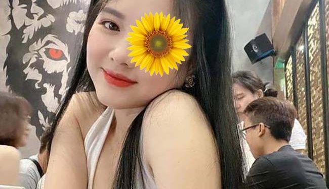 Minh Thúy - Máy bay bà già Hòa Bình tìm trai trẻ hẹn hò thầm kín