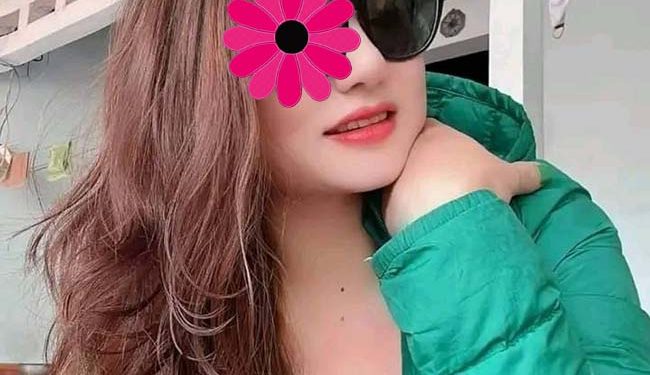 Hồng Thơ - Máy bay bà già Cầu Gồ tìm bạn trai dỗ dành