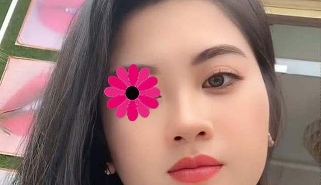 Mộng Tuyền - Máy bay bà già Năm Căn thích hẹn hò với trai trẻ