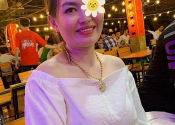 Bạch Lộc - Máy bay bà già Thanh Oai thích đi du lịch Châu Âu