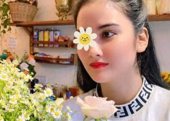 Khánh Loan - Máy bay bà già Hoài Đức thích nấu ăn