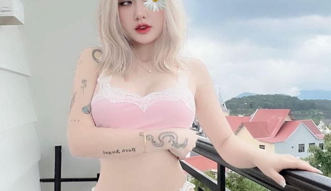 Thúy Liễu - Gái 20 xinh mơn mởn tìm bạn tình TP Nha Trang có tài chính