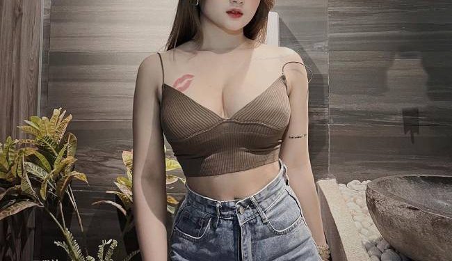 Ngọc Huyền - Tìm bạn trai Quang Bình cao, chân dài