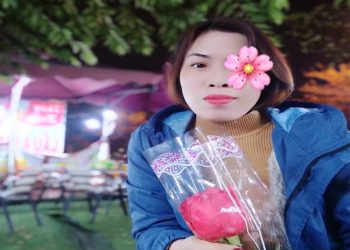 Kim Linh - Máy bay bà già Quận Cầu Giấy tìm phi công chiều chuộng