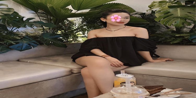 Bạn gái văn phòng tìm bạn tình quan hệ FWB kín đáo