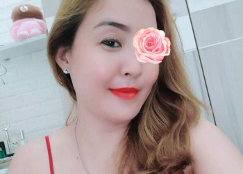 Ngọc Trang - Máy bay bà già Bà Rịa hứng tình tìm em trai trẻ tuổi