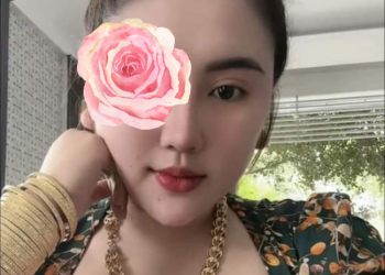 Thúy Lan - Máy bay bà già Bạc Liêu thích được yêu