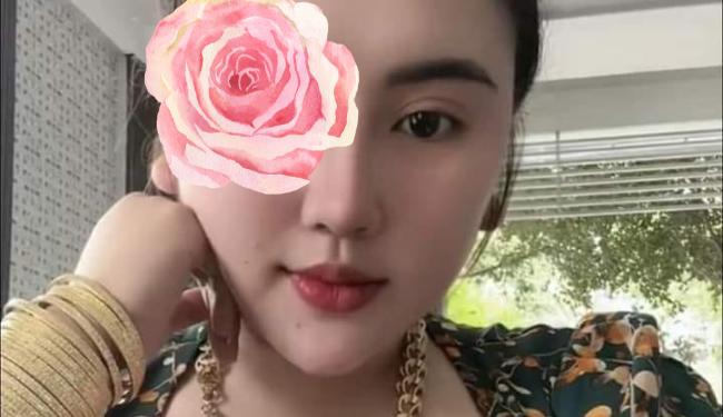 Thúy Lan - Máy bay bà già Bạc Liêu thích được yêu