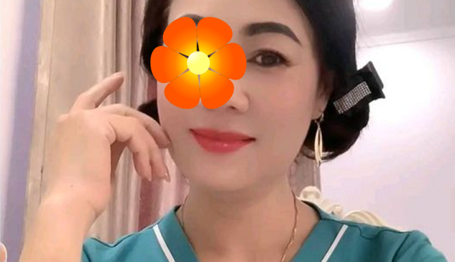 Khánh Thy - MBBG Đông Anh yêu bằng tai