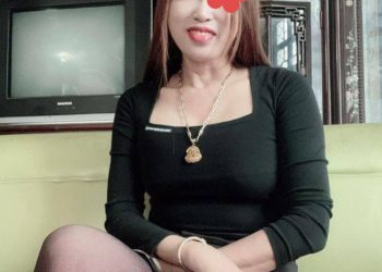 Hồng Mây - Bạn gái lớn tuổi tươi trẻ cần tình dục