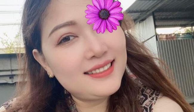 Khánh Linh - Tìm phi công trẻ lái máy bay