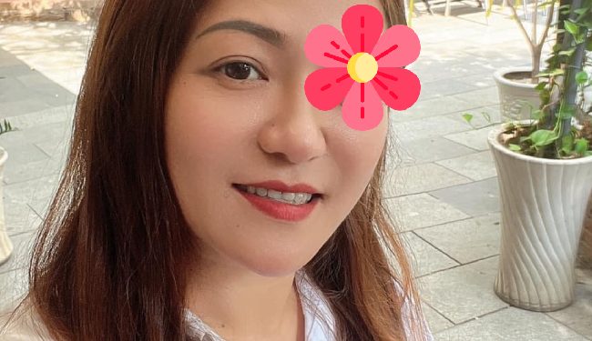 Kim Hoa - Chị gái trung niên yêu là tha thiết