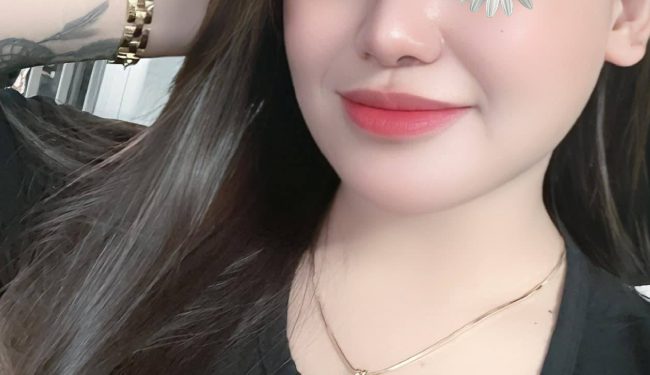 Kim Huyền - Máy bay xinh đẹp tìm chuyện tình lãng mạn