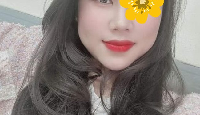 Phượng Uyên - Mỹ nhân trắng trẻo thu hút